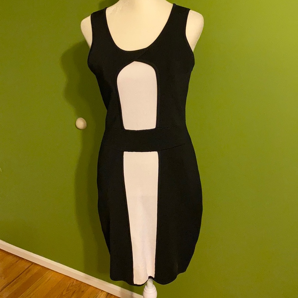 MILLY sleeveless dress, size M, color Black, excellent condition.